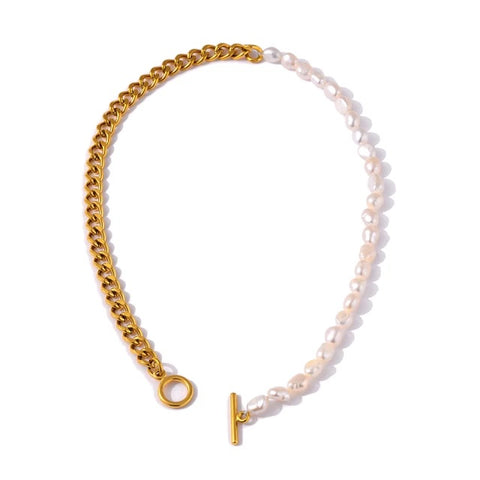 Half braided gold necklace with pearls
